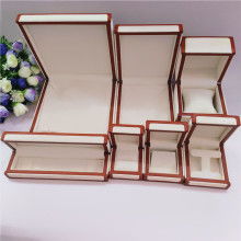 義烏明輝工藝包裝廠(chǎng) 專(zhuān)業(yè)珠寶盒、首飾盒、禮品及橡膠制品生產(chǎn)商